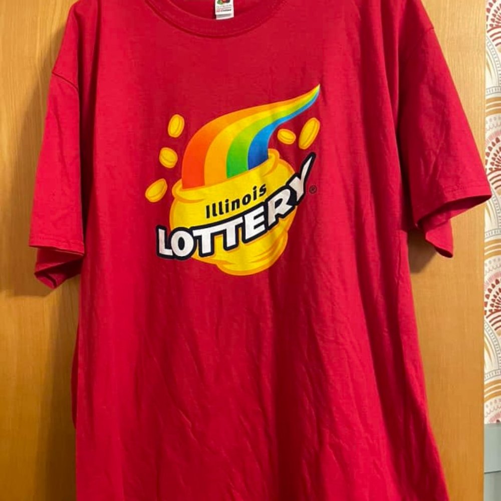 ILLINOIS LOTTERY red tee shirt  XL EXTRA LARGE